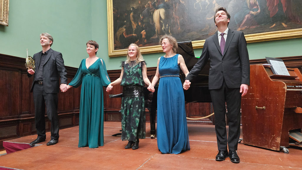 Sebastian Posch, Claudia Stein, Natalia Pegar­kova-Barenboim, Dana Sturm, Tobias Sturm (v.l.n.r)